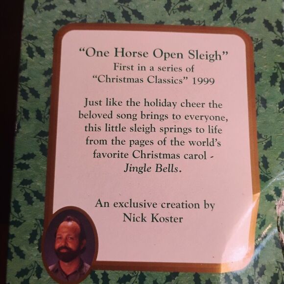 Festive Red and Green Holiday Ornaments - Picture 6 of 7